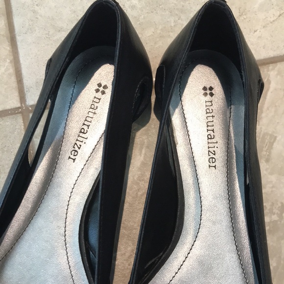 Naturlizer Peep Toe Cut Out Summer Flats, Black - Picture 4 of 13